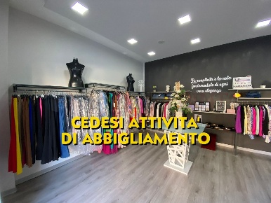 Foto Attività commerciale a Giugliano in Campania di 60 m² con 2 locali