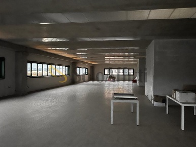 Foto Ufficio in Via Po, San Giovanni Teatino Val Pescara di 421 m²