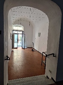 Foto Locale commerciale a Sarzana Centro di 62 m² in affitto