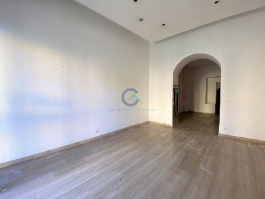 Foto Locale commerciale a Catanzaro Centro Storico di 60 m² con 3 locali
