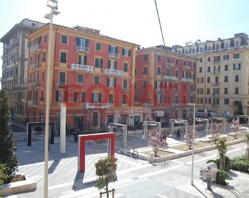 Foto Ufficio a La Spezia Centro Storico di 25 m² con 1 locali in affitto