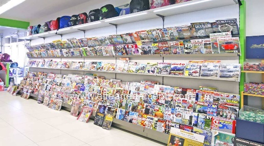 Foto Attività commerciale in Via Fillungo, Lucca di 95 m² con 4 locali