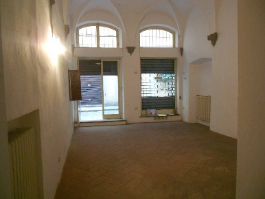 Foto Attività commerciale in Piazza del Giglio, Lucca di 80 m² con 1 locali