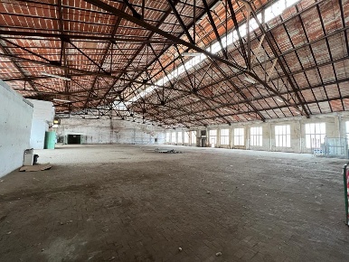 Foto Magazzino in Via Giuseppe Spataro, Genova Sampierdarena di 3200 m²