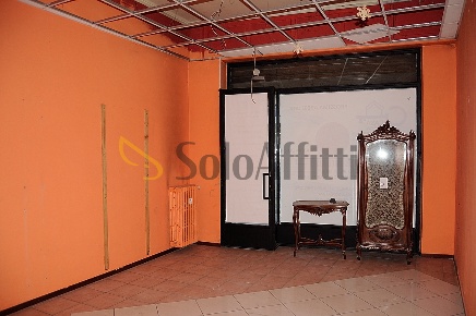 Foto Locale commerciale in Via Cavour 4, Settimo Torinese di 40 m²