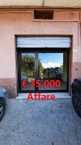 Foto Locale commerciale in Via San Sebastiano 11, Morlupo Centro di 49 m²