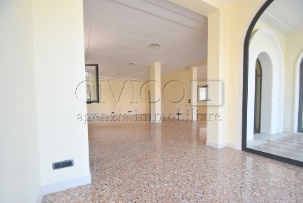 Foto Locale commerciale in Via Roma 31, Grumolo delle Abbadesse Centro