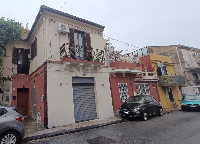 Foto Ufficio in Via Consolare Valeria in Tremestieri 156, Messina di 62 m²