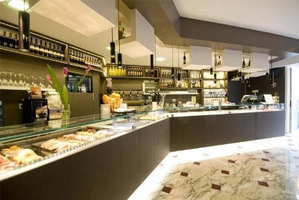 Foto Attività commerciale in Viale Europa 479, Lucca San Concordio di 90 m²