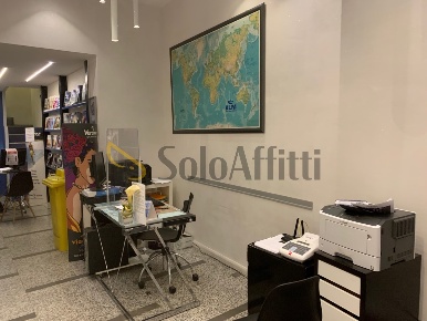 Foto Locale commerciale in Via dei Montanini, Siena Ovile - San Francesco