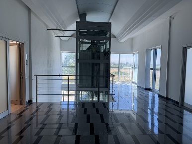 Foto Ufficio in Via Maestri del Lavoro, Sant'Angelo Lodigiano di 180 m²