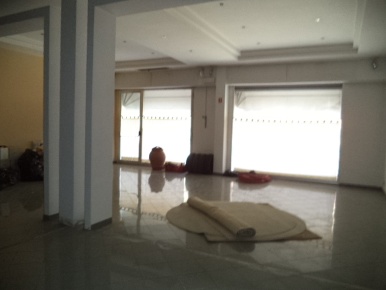 Foto Locale commerciale in Via Vittorio Emanuele II, Lucca di 100 m²