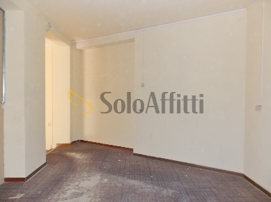 Foto Locale commerciale a Catanzaro San Leonardo di 55 m² con 2 locali