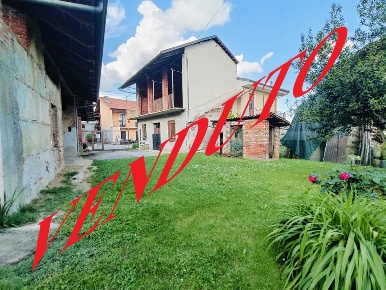 Foto Magazzino in Via Chiesa S.Domenico 1, Front Ceretti di 500 m²