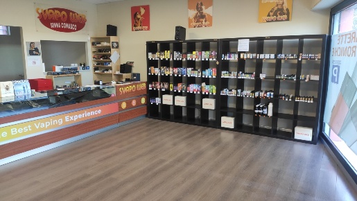Foto Attività commerciale in VIA CANTURINA  9, Senna Comasco Faleggia