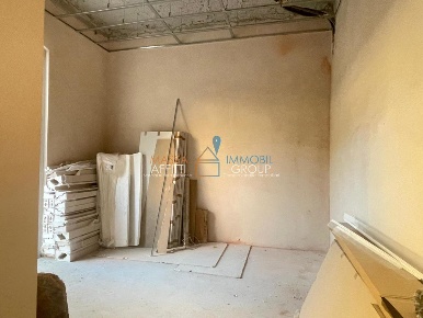 Foto Locale commerciale in Via Verdi 12, Carrara Centro di 70 m² in vendita