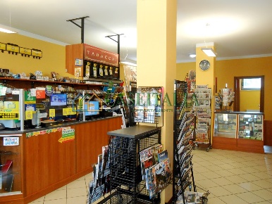 Foto Attività commerciale a Ivrea di 80 m² con 2 locali in vendita