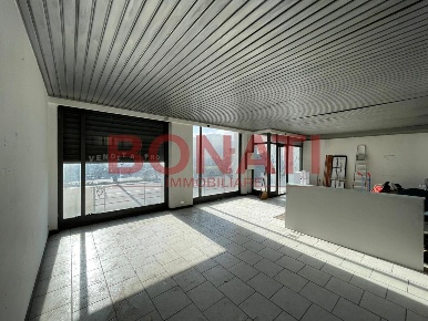 Foto Locale commerciale in Via Giosuè Carducci 45, La Spezia Canaletto