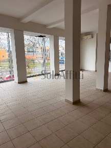 Foto Ufficio in Via Tiburtina Valeria, Pescara Tiburtina di 76 m²