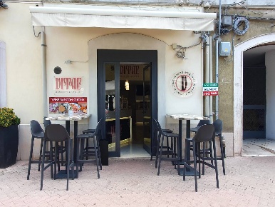 Foto Attività commerciale in Corso Umberto I 8, Modica Modica Bassa