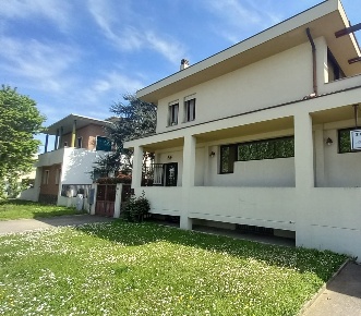 Foto Locale commerciale a Mogliano Veneto in vendita