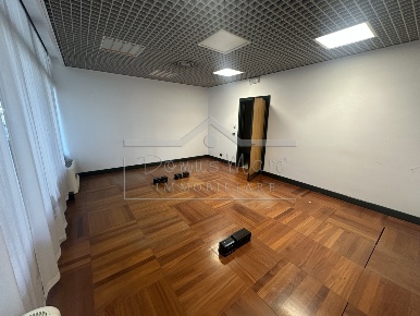 Foto Ufficio in via bartolomeo guidobono  137 r, Savona Centro Storico