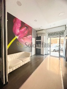 Foto Locale commerciale in Via Giovanni Laterza 13B, Bari Carrassi di 37 m²