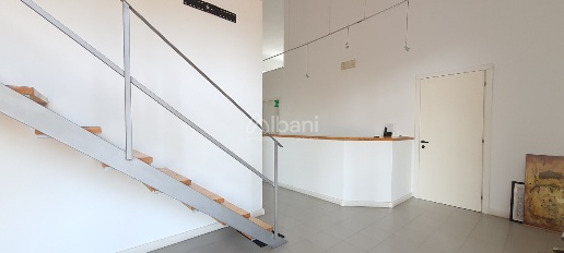 Foto Ufficio a La Spezia Limone - Melara di 190 m² con 6 locali in affitto