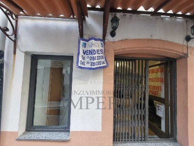 Foto Magazzino in Via Giuseppe Garibaldi 57, Ventimiglia Centro Storico