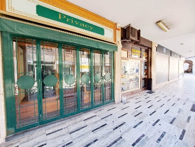 Foto Locale commerciale in Via Trento 6, Rovigo Centro Storico di 40 m²