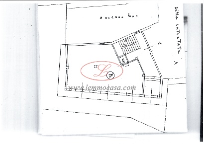 Foto Locale commerciale in Via Saponiera, Diano Marina Centro di 90 m²