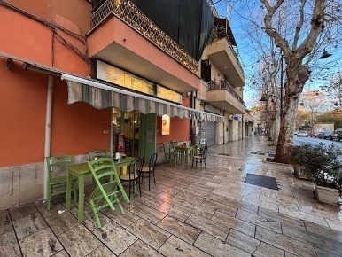 Foto Locale commerciale in Viale Roma 46, Guidonia Montecelio Centro