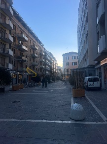 Foto Locale commerciale in Via Roma, Pescara di 130 m² con 1 locali