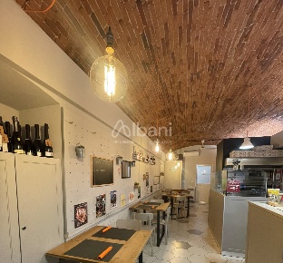 Foto Attività commerciale in via del prione, La Spezia Centro Storico