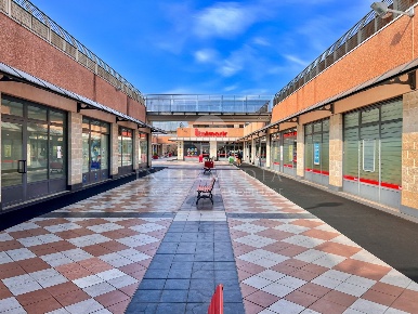 Foto Ufficio in Via Don Filippo Bassi 5d, Nave Centro di 620 m² in vendita