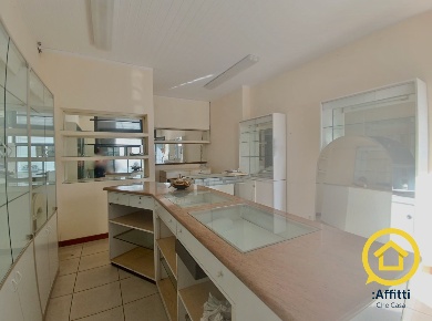 Foto Locale commerciale in Via G. Mazzini, Savignano sul Rubicone Centro