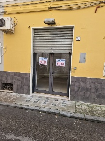 Foto Locale commerciale a Mercato San Severino Centro di 25 m² con 1 locali