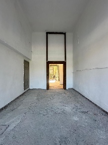 Foto Locale commerciale in Via Guglielmo Oberdan Lucca 71, Lucca di 60 m²