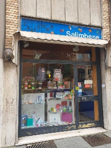 Foto Attività commerciale in Borgo Felino 21, Parma Centro Storico di 40 m²