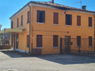 Foto Locale commerciale in via Beggiato 114, Noventa Vicentina Centro