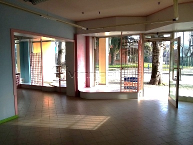 Foto Locale commerciale in via Roma, Noventa Vicentina Centro di 90 m²