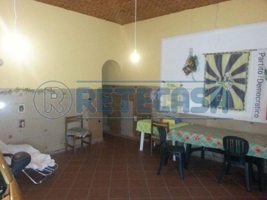 Foto Attività commerciale a Castelfranco di Sotto di 100 m² con 3 locali