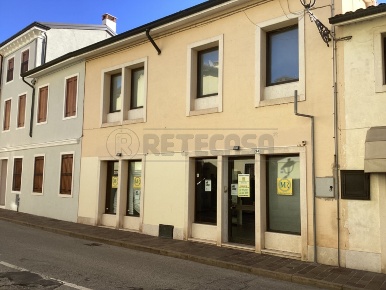 Foto Ufficio in Via Luigi Cazzavillan 34, Arzignano Centro di 166 m²