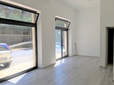 Foto Locale commerciale in Via della Peschiera, Anagni Centro di 40 m²