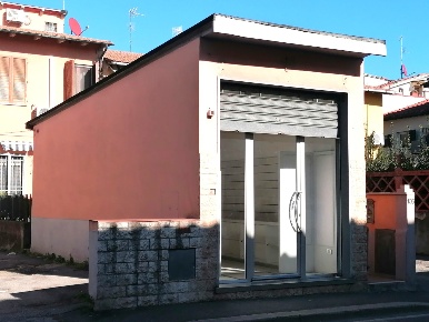 Foto Locale commerciale in Via San Cresci 103, Campi Bisenzio di 18 m²