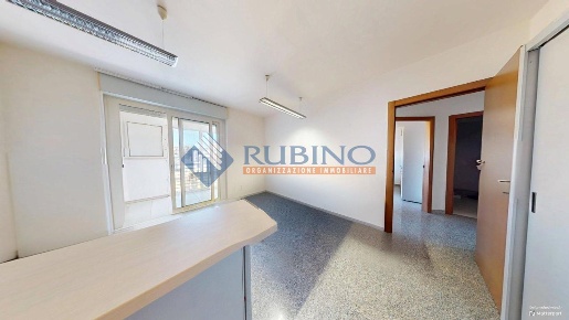 Foto Ufficio in Corso della Carboneria 15, Bari Libertà di 75 m² in vendita