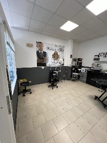 Foto Ufficio a Sarzana Lerici Paese di 52 m² con 2 locali in vendita