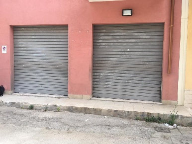 Foto Locale commerciale a Siracusa Belvedere - Tremmilia di 70 m²