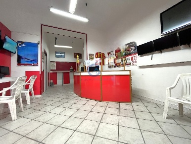 Foto Locale commerciale in Via Vibo Valentia 11, Catanzaro Catanzaro Lido