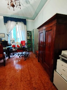 Foto Ufficio in Viale Ciro Menotti, Modena Viali di 18 m² con 1 locali